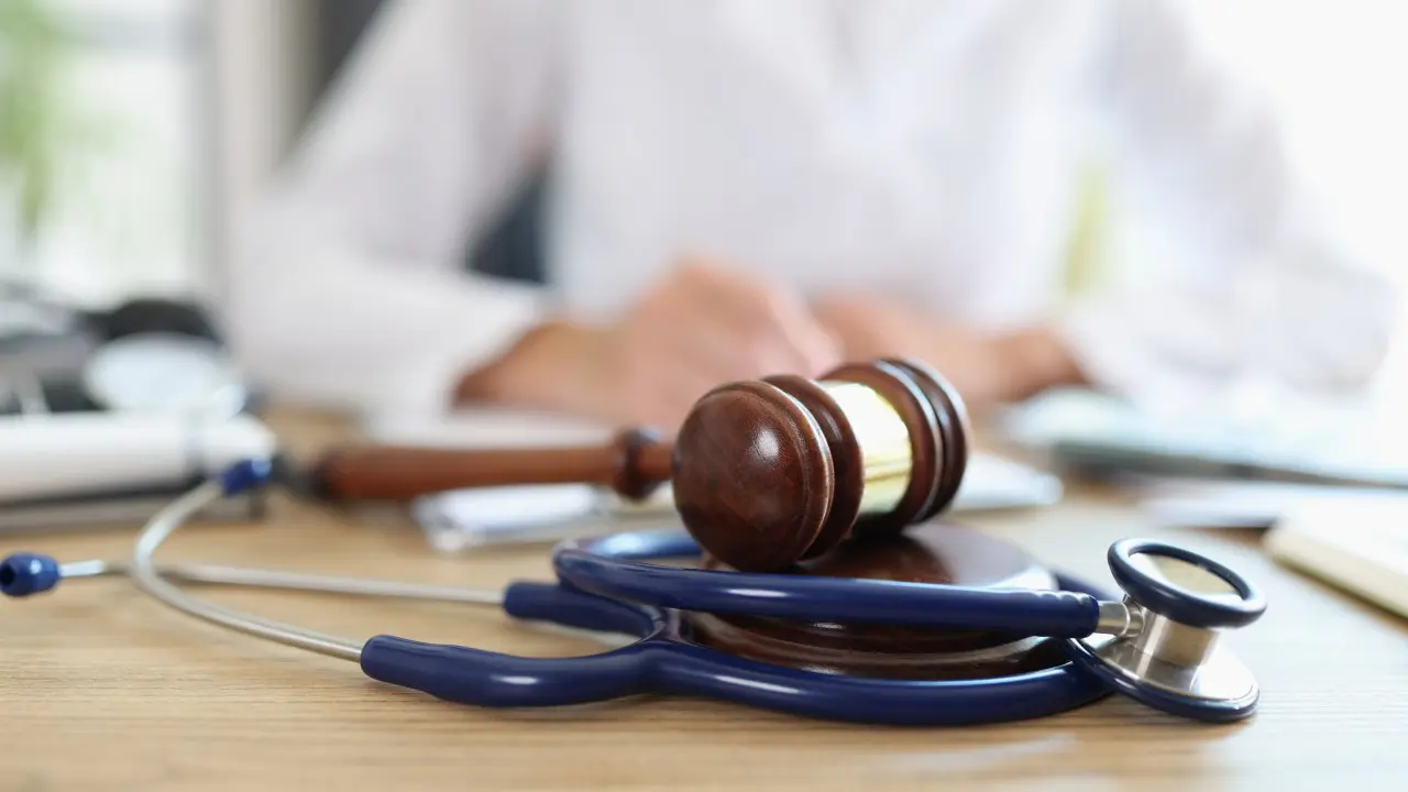 Processo Ético Profissional Médico no CRM: O Que É e Como se Defender